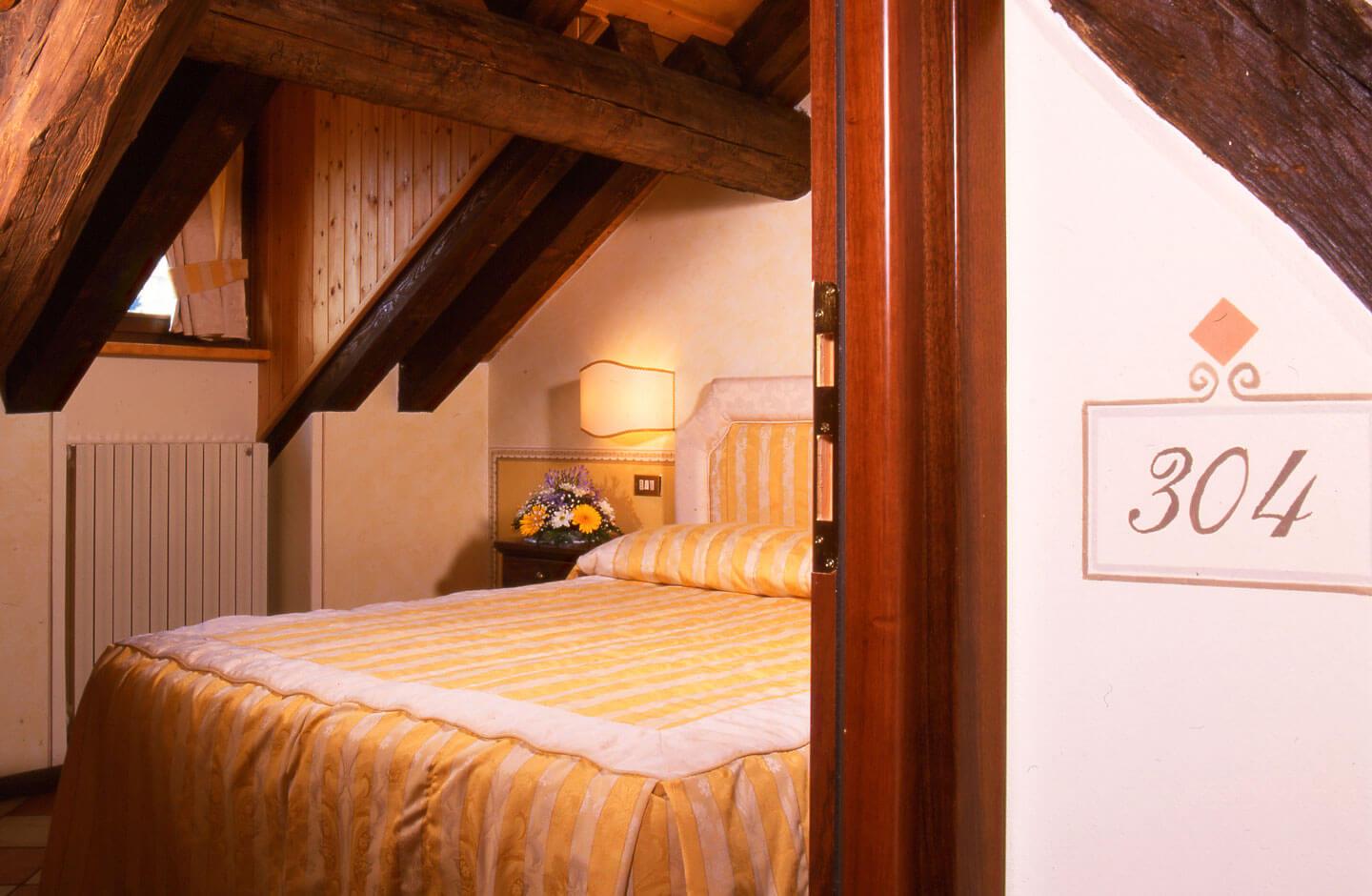 La Contrada Dei Monti - Camere Standard Mansarda